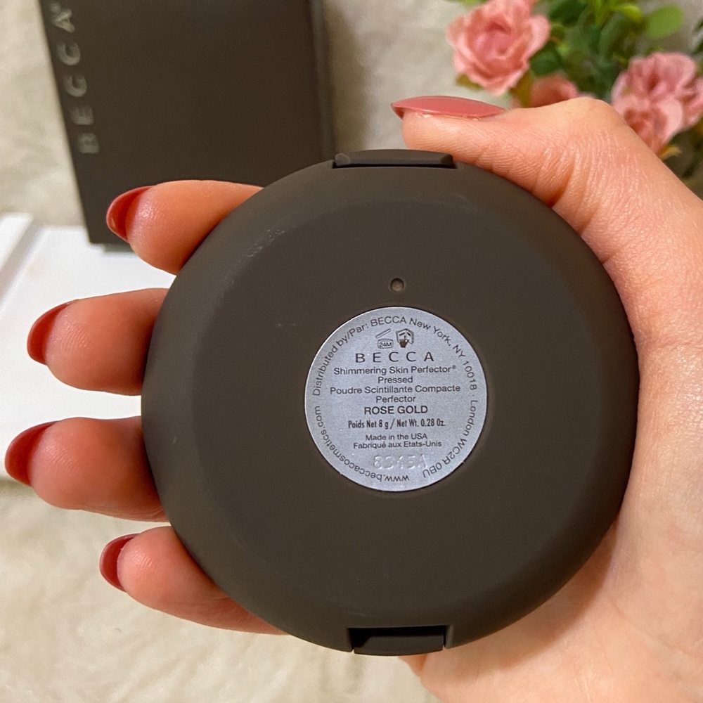 SOLD! Becca Shimmering Skin Perfector Highlighter - Picture 3 of 4